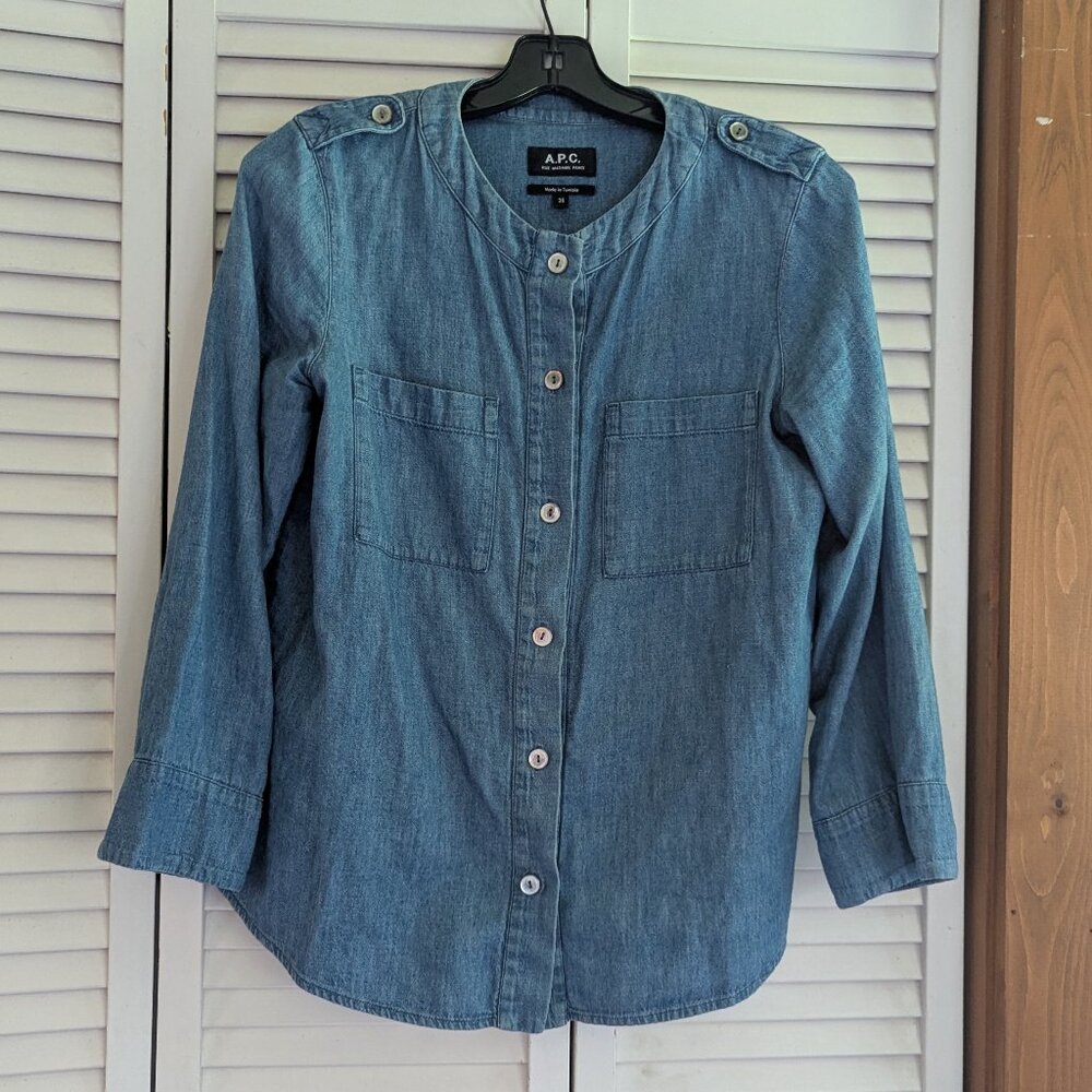 A.P.C. chambray button up shirt | Women's size 36/S